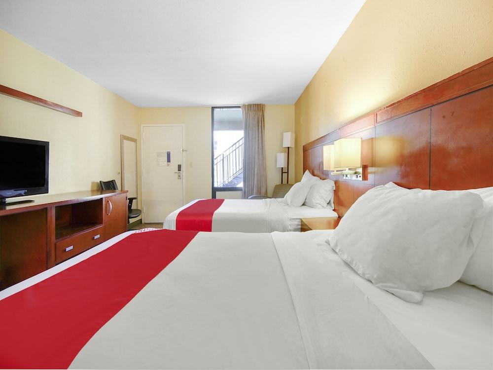 Baymont By Wyndham Williamsburg Exterior foto